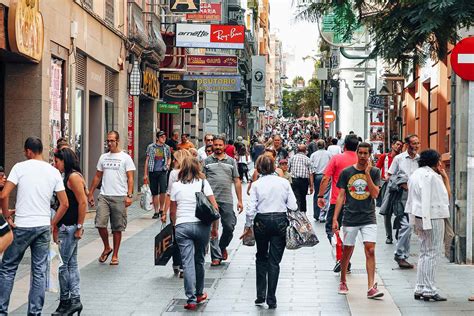 Buy Fashion in Tenerife .